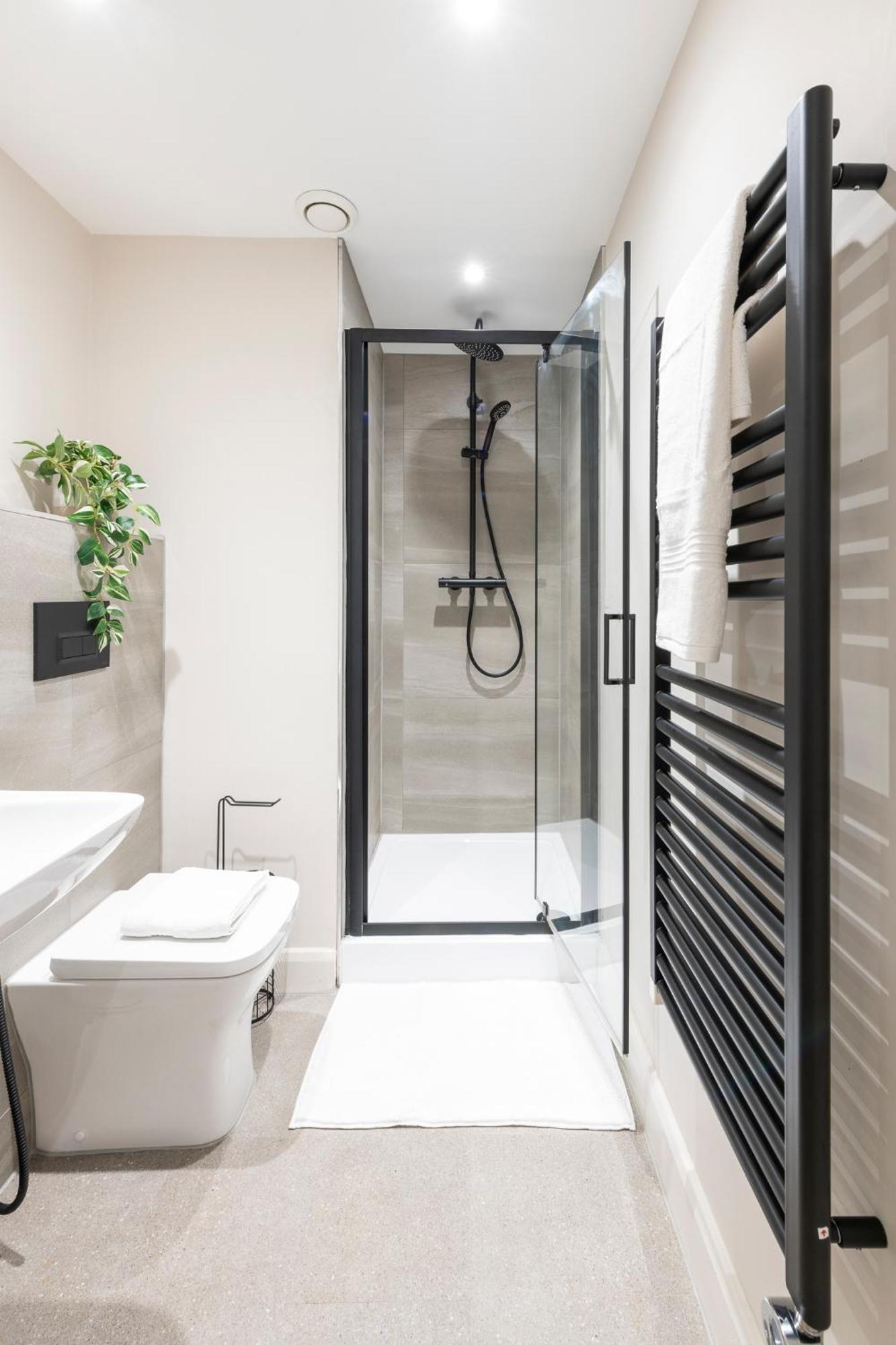 Harvey Nic'S & Designer Quarter 74 Ch Apartman Leeds Kültér fotó